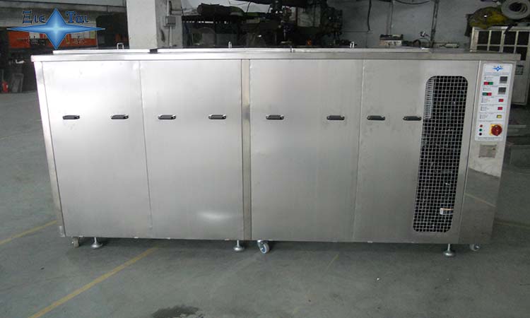 在哪里可以買到超聲波清洗機(jī)？真空碳?xì)淝逑礄C(jī)的除污工藝