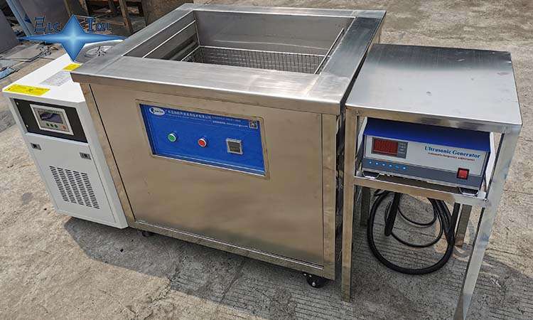 超聲波清洗機中泡沫的控制方法及清洗效果評估 超聲波清洗機中泡沫的控制方法及清洗效果評估