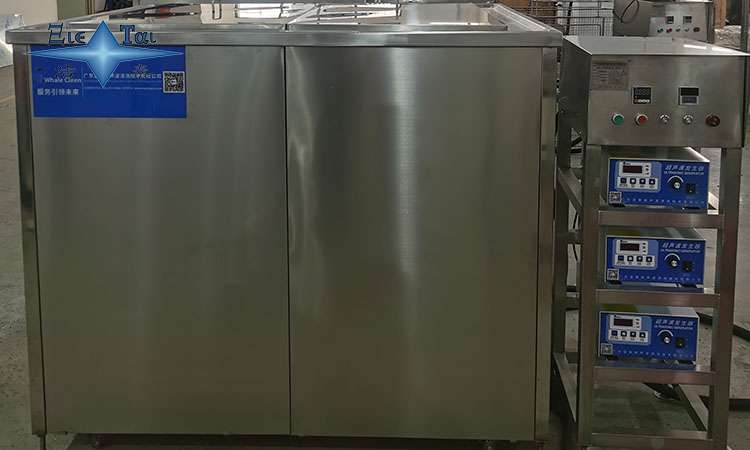 超聲波清洗機(jī)在塑料行業(yè)的應(yīng)用,如何去除各種污漬? 超聲波清洗機(jī)在塑料行業(yè)的應(yīng)用,如何去除各種污漬?